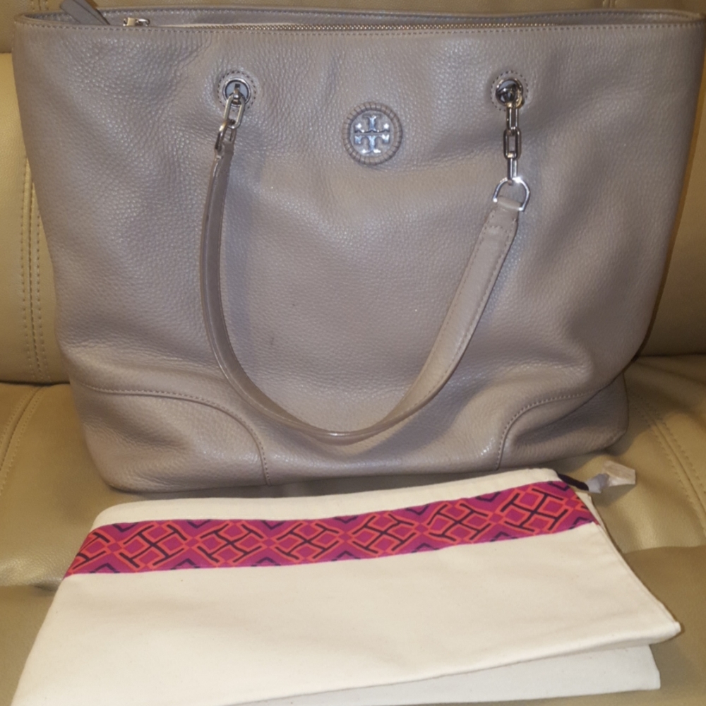 TORY BURCH HOBO BAG